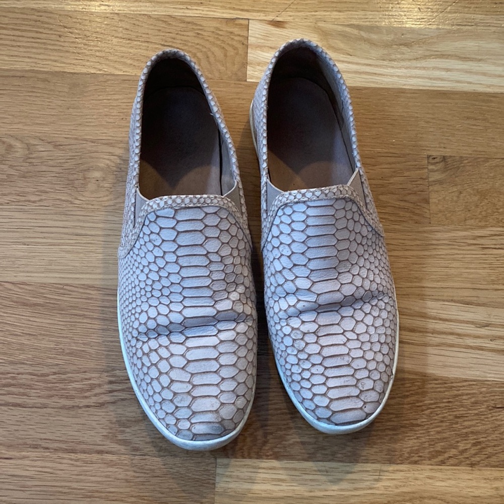 Joie slide shoe